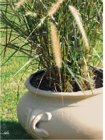 Inza – Antique & Amphora Planters